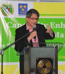 DAP President Antonio D. Kalaw, Jr. discusses the significance of project management in an organization during his welcome remarks. (Photo credits: CFG) 
